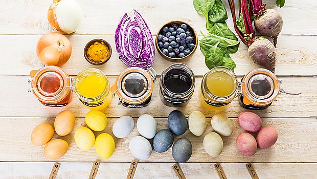 Как да боядисаме яйцата с естествени бои - 11 идеи