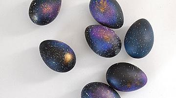 Да направим космически великденски яйца за празника